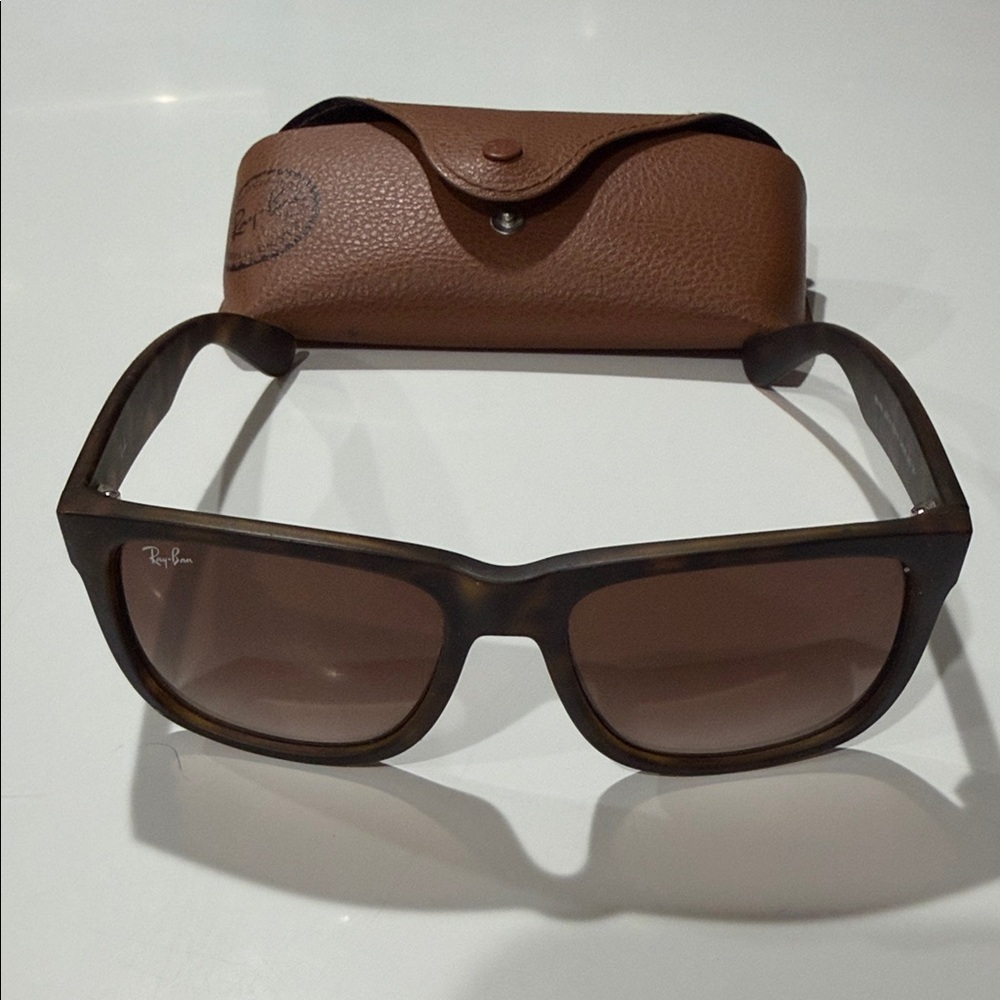 Ray-Ban Tortoise Shell Sunglasses with Brown Case